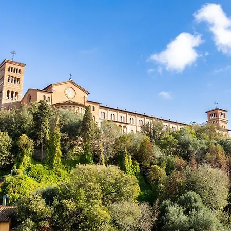 Lungotevere Aventino House Rome